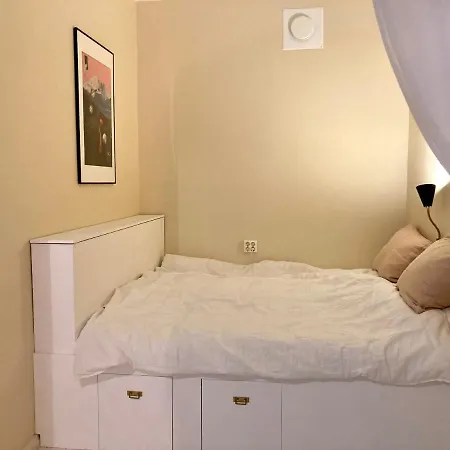 Spacious Bohemian Studio In Trendy Kallio * Helsingfors