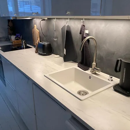 Apartment Spacious Bohemian Studio In Trendy Kallio Helsinki